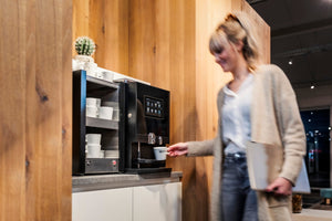 kleine koffiebonenmachine, compacte bonenmachine, professionele koffieautomaat met bonen, koffiebonenmachine bedrijf
